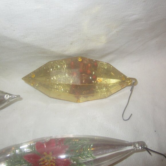 RETRO PLASTIC TEARDROP 3D DIORAMA ORNAMENTS SET OF 3 - Picture 4 of 6